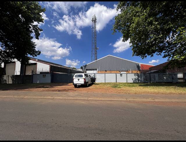 550M² FACTORY TO LET IN ALRODE SOUTH